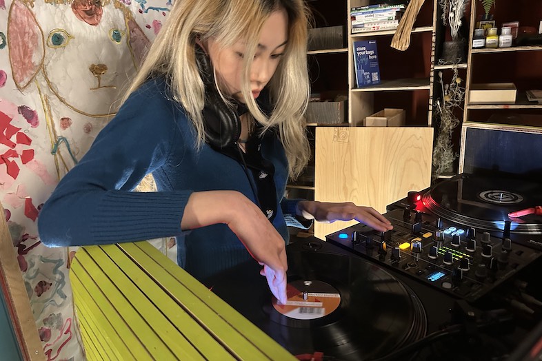 DJブース使用例