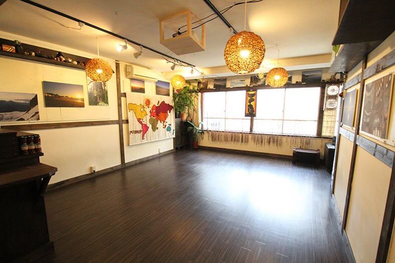 GOBLIN.秋葉原店｜いつもより少しカジュアルな会議やワークショップ、座談会等に