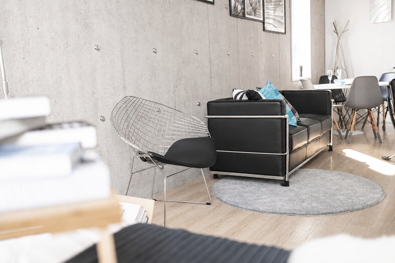 LAG SPACE AZABU#1｜デザインチェアが充実