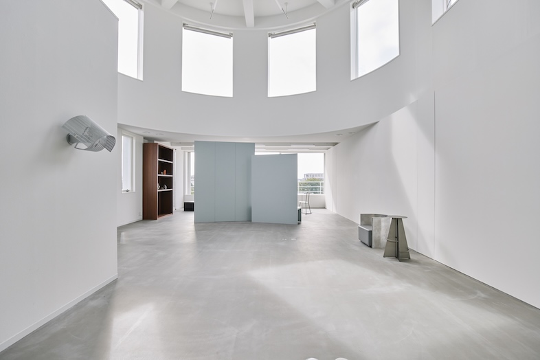 FORMEI｜天高6mの吹き抜け空間