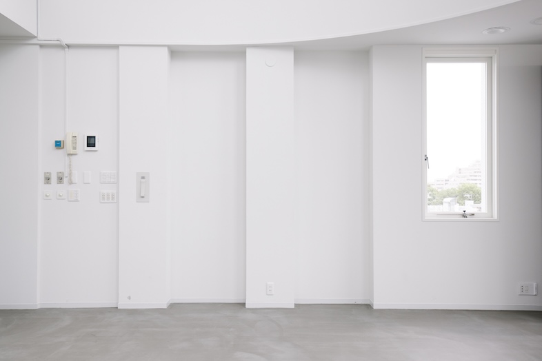 FORMEI｜余白が美しい空間なので、アパレル展示やフォト作品展にもぴったり