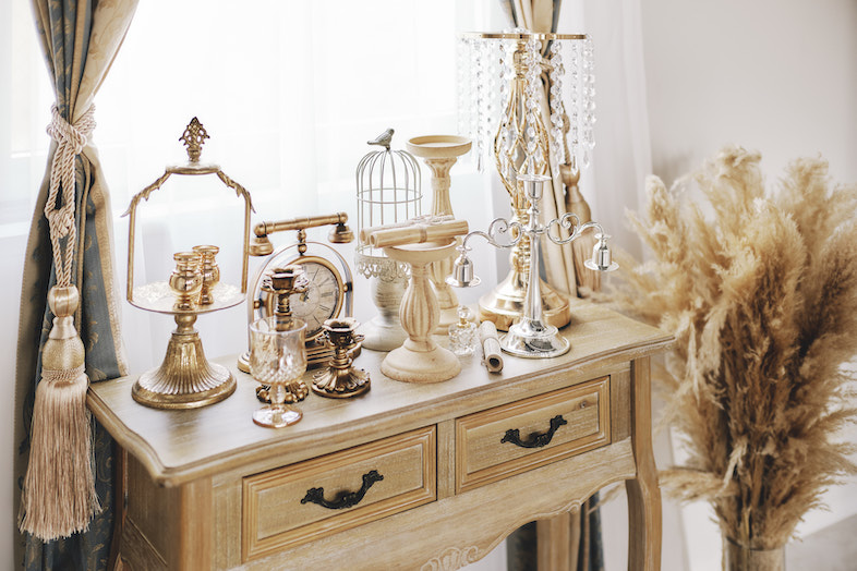 STUDIO ROLAN｜高級感のあるヨーロピアンな小物が、空間に上品なアクセントを添えます