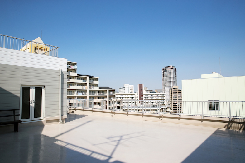 周りに光を遮る建物がない抜群のロケーション
