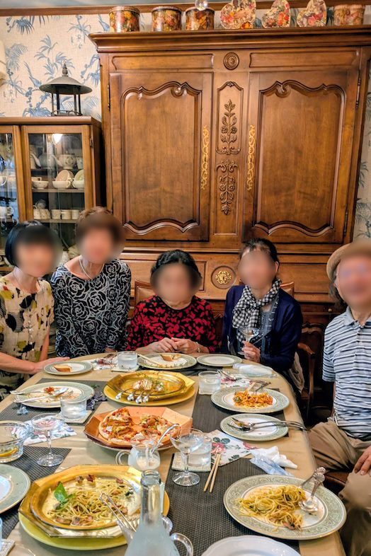 THE GARDEN｜アンティークの調度品に囲まれながら記憶に残るひとときを