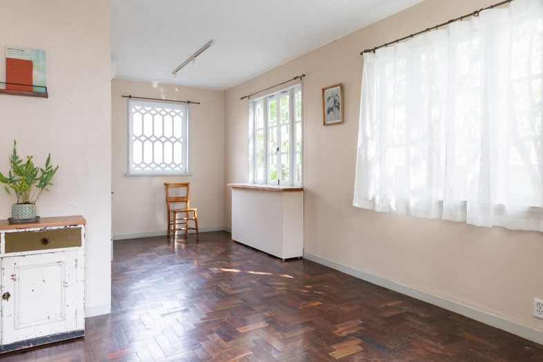 maison de blanc｜二面採光のつくりで自然光が豊富に差し込む空間