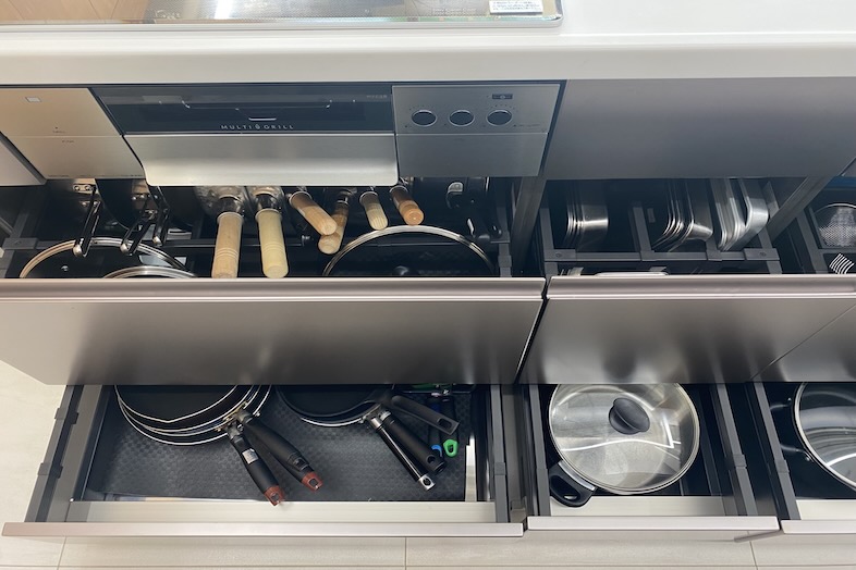 調理器具や食器