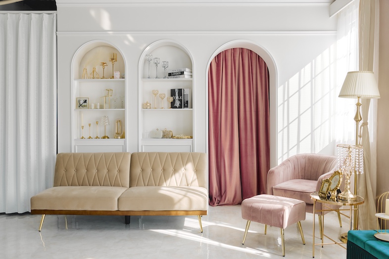 STUDIO ROLAN｜アパレル撮影に最適なアーチ壁とピンクのカーテン