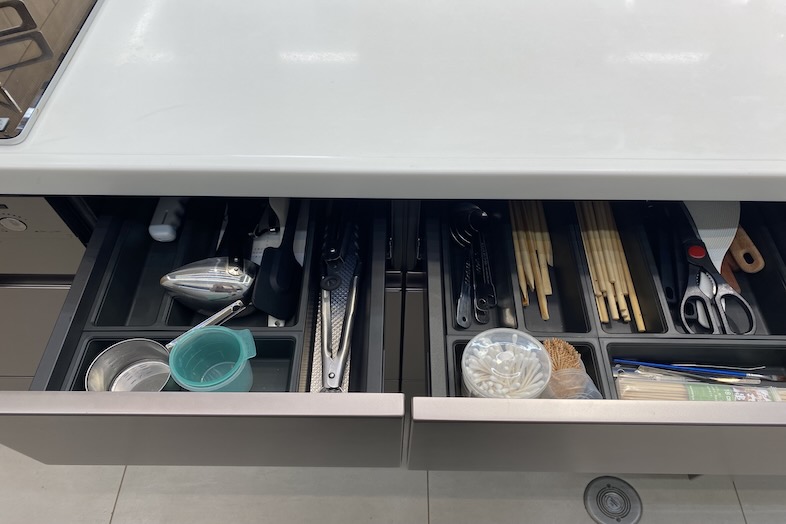 調理器具や食器