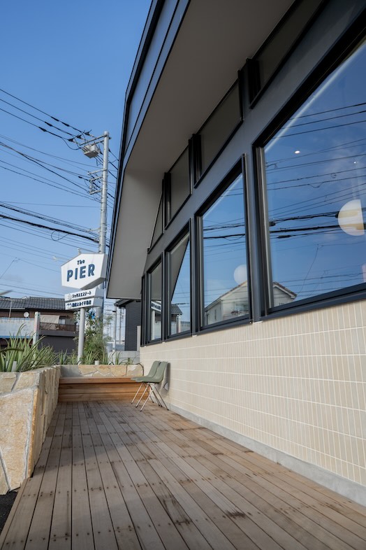 西海岸風の建物は、ムービーからスチール撮影まで幅広く対応できるロケーションです