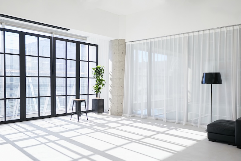 TAO STUDIO toda｜【撮影例】自然光が豊富に差し込む開放的な空間