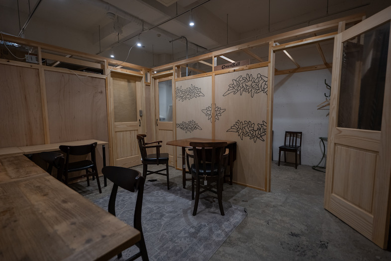 S.H.P. OTOWA FAB STUDIO｜【個室】ウッドの扉や壁でできた個室スペース