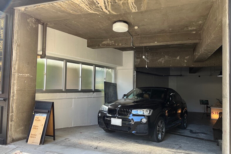 S.H.P. OTOWA FAB STUDIO｜天井高もあるので車やバイクなどの撮影に最適な空間