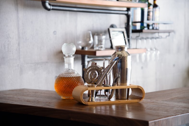 Studio Sweets box ビターキャラメル｜手元アップや商品撮影にちょうどいい距離感をつくるBarカウンター