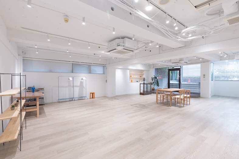 GOBLIN.北参道 -ROADSIDE-｜引きじりでの撮影も可能