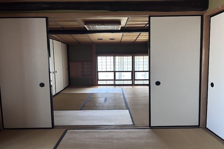 【２階茶室】風通しの良い畳の部屋
