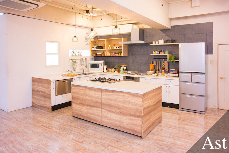 スタジオフィオーレ 初台｜【Ast】白壁や照明は取り外しが可能