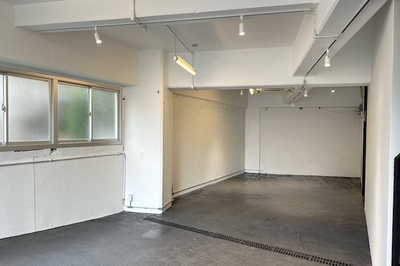 S.H.P. OTOWA FAB STUDIO｜撮影はもちろん、機材置き場や駐車場としてもご利用いただけます