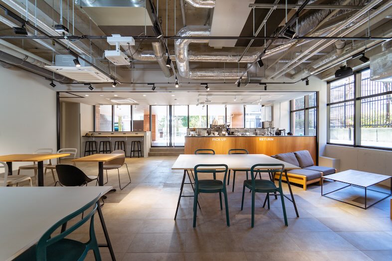 OPEN NAKAMEGURO｜カウンター席・ソファ席・テーブル席とシーンに合わせて利用可能