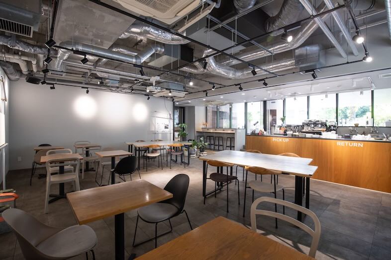 OPEN NAKAMEGURO｜コーヒースタンドが併設しており、飲食提供の相談も可能