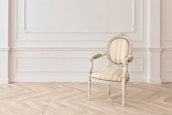 ストライプ柄のチェア