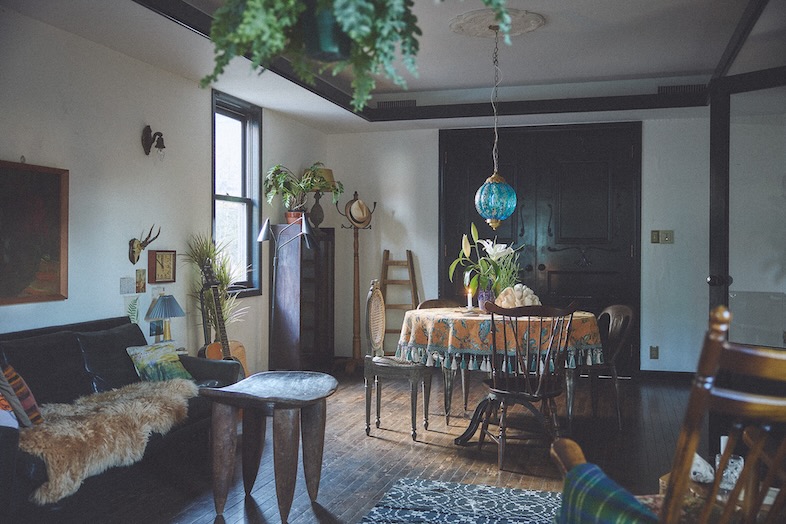 studio PHOME｜【1F】コスメ・香水ブランドが求めるアンティーク感のある生活シーンの撮影に