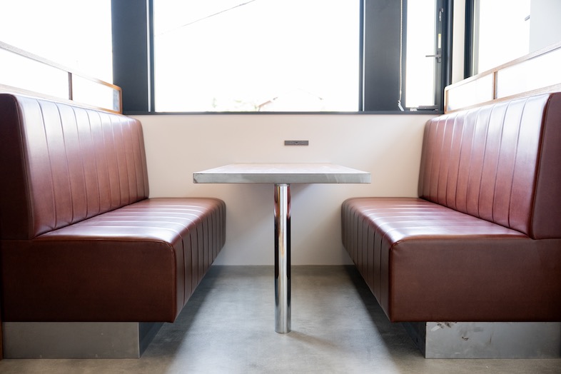 The PIER｜【1F ラウンジ】レストランでの食事シーンや家族での団欒シーンの撮影に