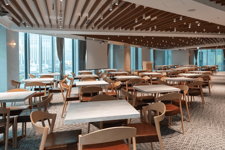 GOBLIN.新宿LOUNGE店｜あたたかみのある雰囲気でパーティーや収録にも最適