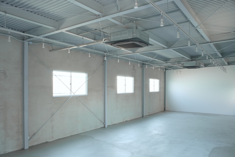 TACTILE HOUSE OSAKA｜【倉庫】ガレージスタイルの空間はプロダクト、展示会、車両撮影など、幅広く対応可