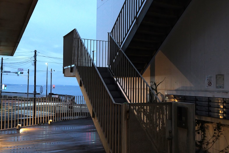 The NOON 七里ヶ浜スタジオ｜時間帯によって異なる表情が楽しめるロケーション