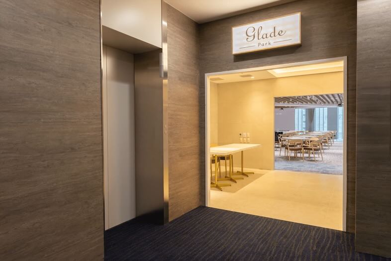 GOBLIN.新宿LOUNGE店｜エントランス