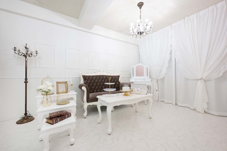 ティアリナ フォトスタジオ 北千住｜ホワイト背景は商品撮影にも◎