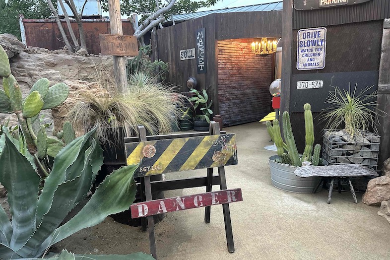 EGT｜本格的な小物も揃っています