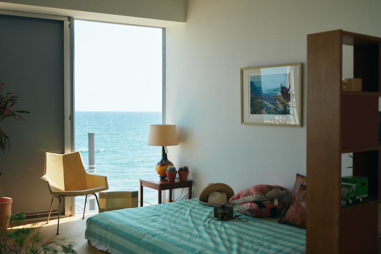 The NOON 七里ヶ浜スタジオ｜海を望むベッドルーム