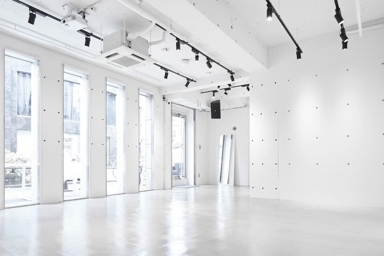 GOBLIN.原宿CUBE店｜入り口から奥まで見通せるシンプルな構造は、回遊型イベントや展示会にも◎