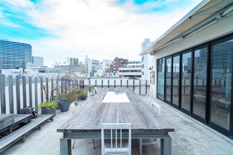 GOBLIN.神宮前ROOFTOP CAFE店｜屋上テラス席は屋外パーティーやスチール撮影にもピッタリ