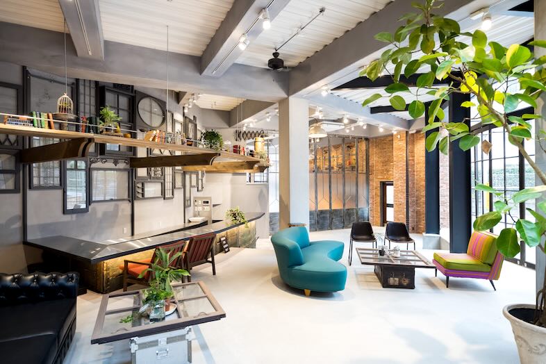 EASE -世田谷砧-｜雑誌の対談やインタビューの撮影におすすめ！ソファのある『撮影スタジオ』