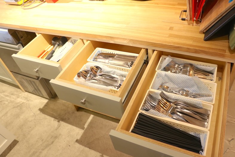 HANARE SocialSpace｜カトラリーも充実