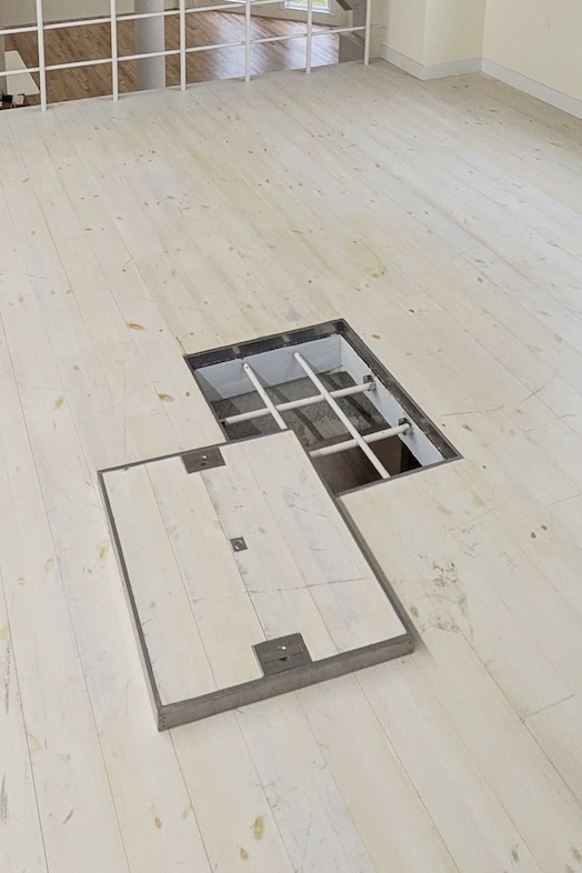 PIX神戸スタジオ｜【studio02】2階ロフトからの俯瞰撮影が可能