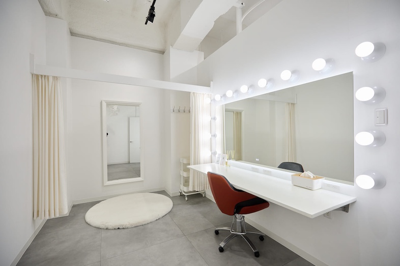 GOBLIN.南青山GALLERY店｜広々と利用可能な控室・メイクスペース