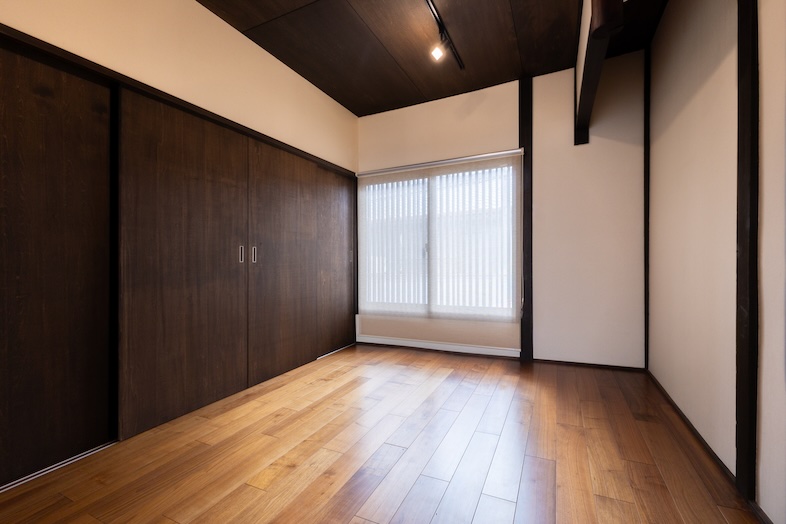 町家スタジオ｜淡い光がふんだんに入るので、ポートレートやライフスタイルシーンの撮影に最適