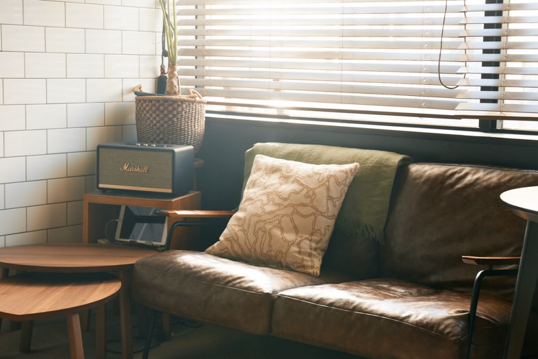 STUDIO BENBEN 九段下・市ヶ谷｜ソファでの対談・インタビュー撮影もおすすめ