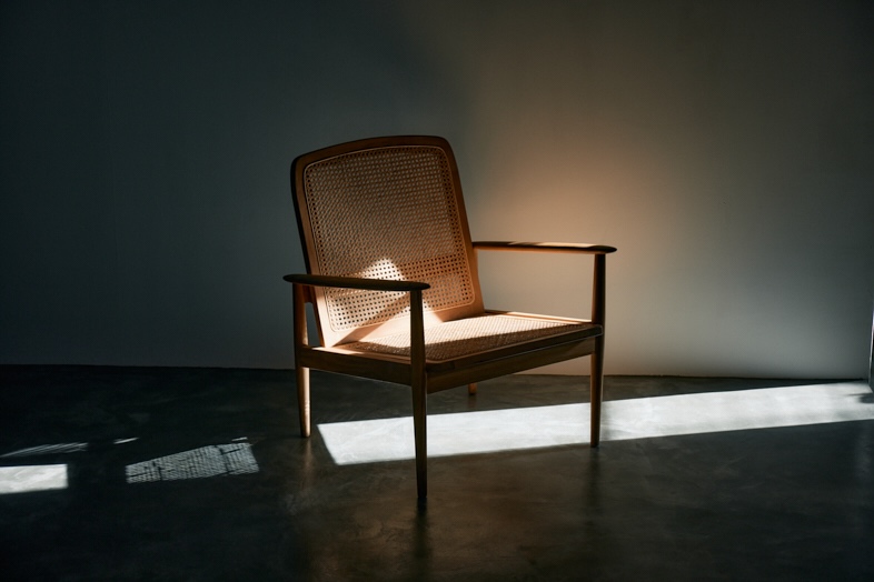 STUDIO BENBEN 九段下・市ヶ谷｜光と影のコントラストが際立つスタジオ