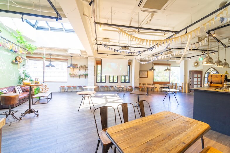 GOBLIN.横浜元町CAFE店｜シンプルな空間で使い勝手抜群