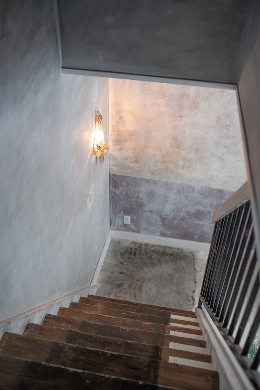 スタジオクークー︎｜【3F】階段スペース