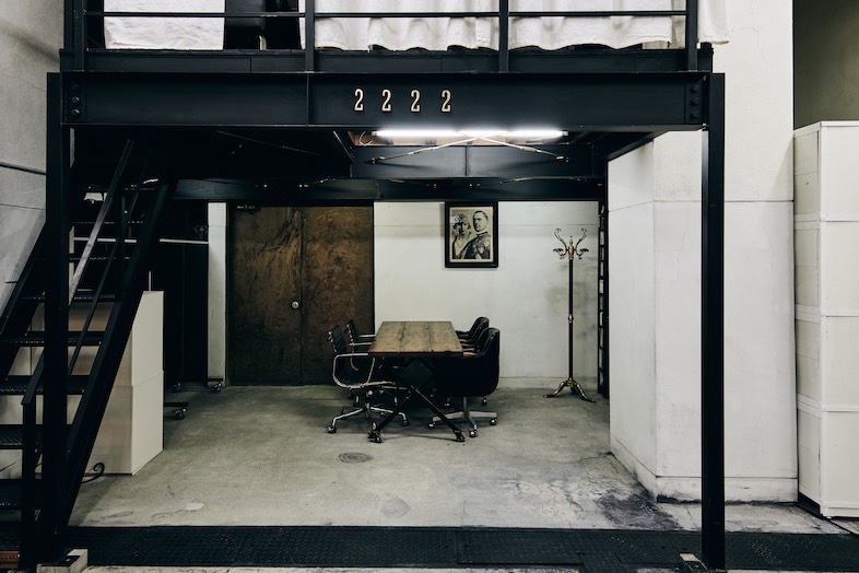 sleepingtokyo.studio｜【GARAGE】天井の高さと奥行きのある構造が、ドラマやMV撮影などにもフィット