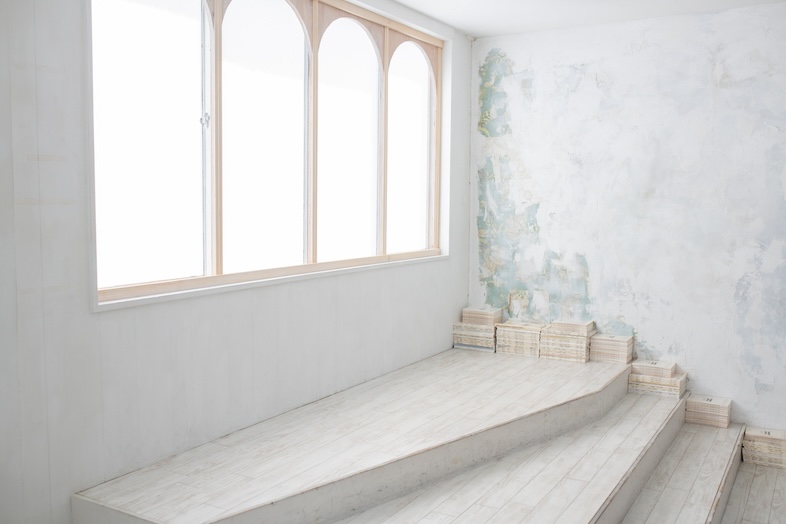 スタジオクークー︎｜【3F】被写体が映えるシンプルな空間