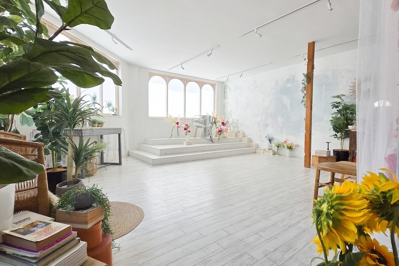 スタジオクークー︎｜【3F】シンプルに白を基調とした空間で使い勝手抜群