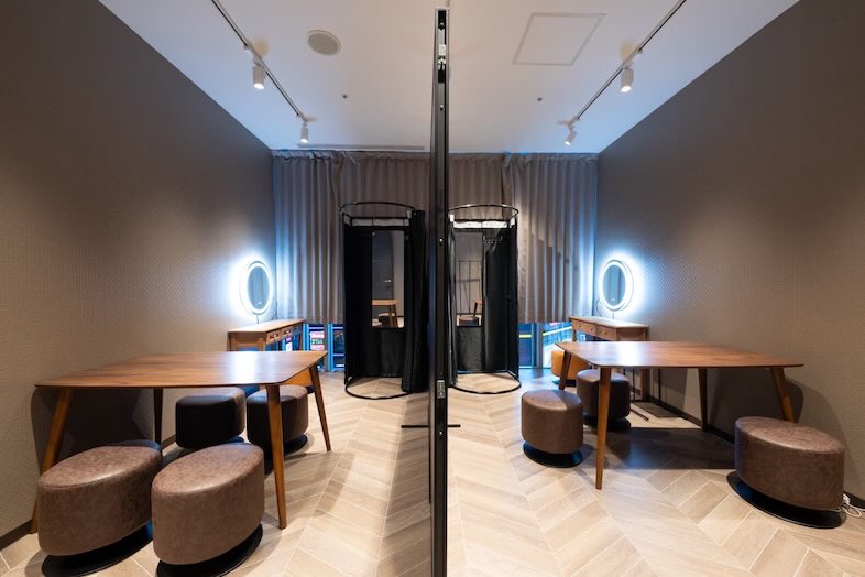 GOBLIN.新宿LOUNGE店｜控室や少人数打ち合わせの撮影に適した空間もあり