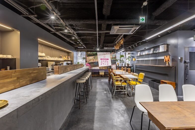 CafefleurLOUNGE心斎橋｜奥行きを活かして、料理PVやカフェ紹介動画も撮れる