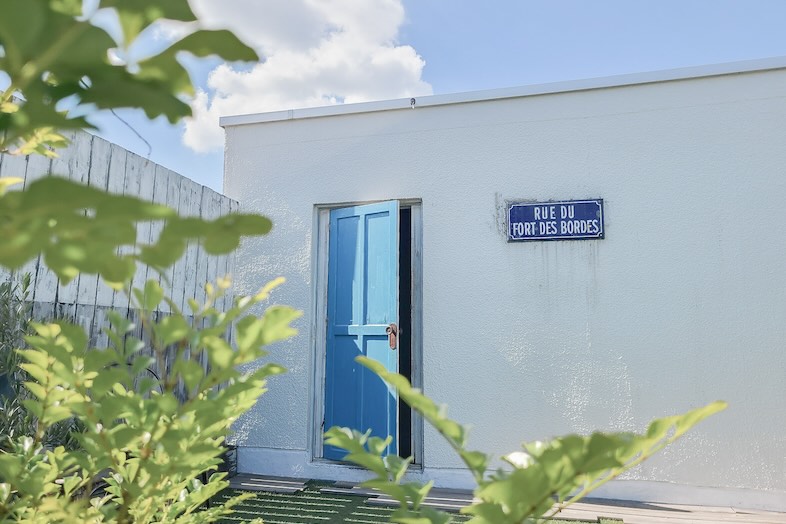 スタジオクークー︎｜【4F/屋上】ブルーのドア